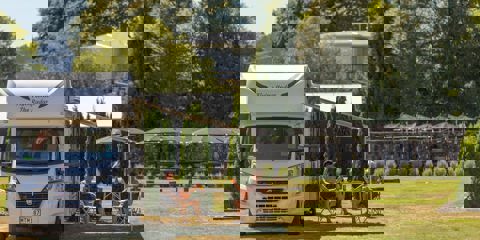 Campervans set up at Bradleys Garden, Taumarunui - Visit Ruapehu.jpg