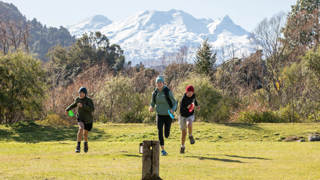 Kids playing disc golf in Ohakune - Visit Ruapehu.jpg