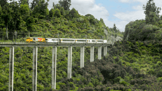 Northern Explorer Hapuawhenua Viaduct - Visit Ruapehu.png